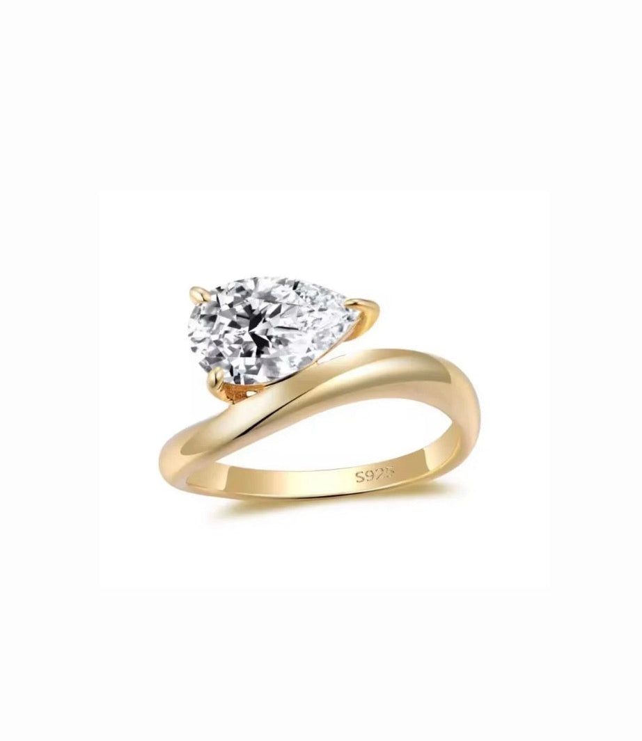 Pear Diamond Ring